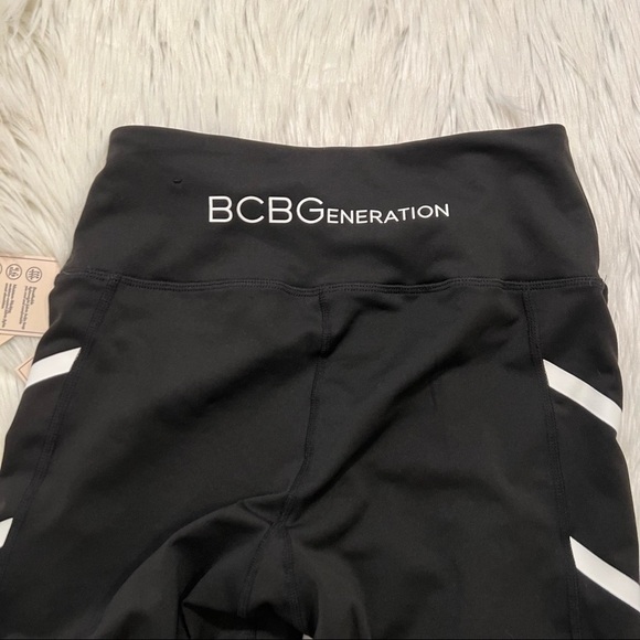 BCBGeneration High-Waisted Bike Shorts Black White - Picture 3 of 9